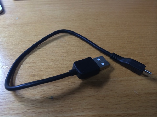 2013-12-14 12.17.54.jpg micro USBケーブル