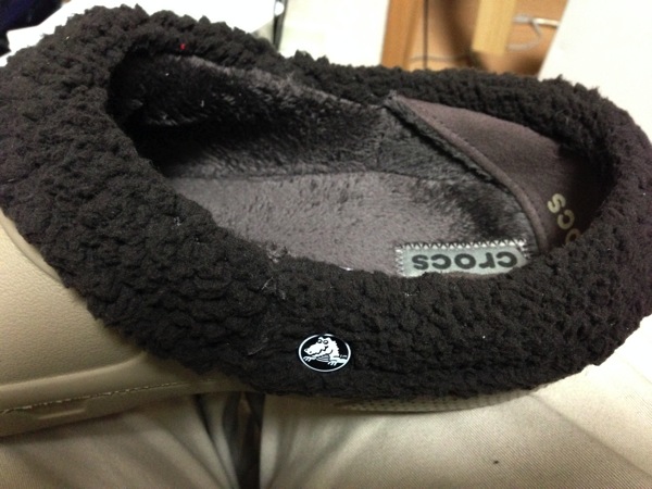 かかとの所は折りたたみ式